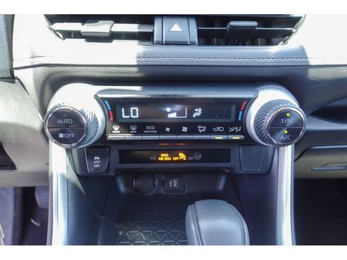 Certified 2023 Toyota RAV4 LE AWD/4WD image 21