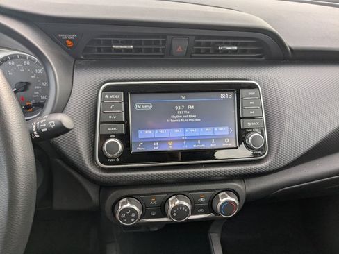 Used 2025 Nissan Kicks Play S FWD image 12