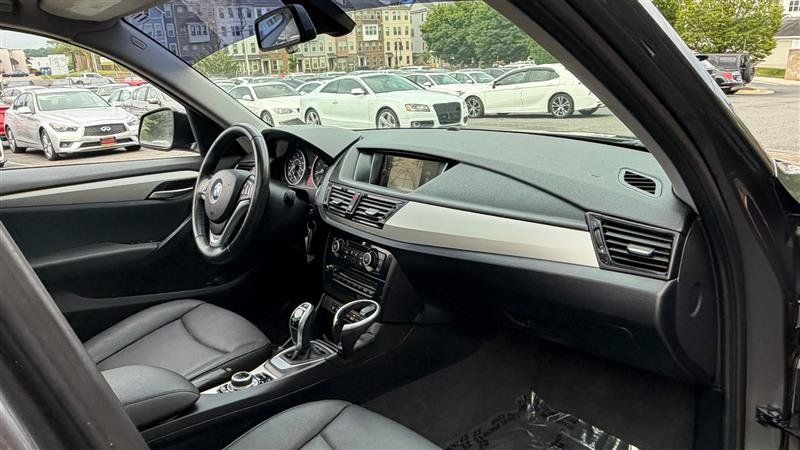Used 2015 BMW X1 sDrive28i RWD image 15