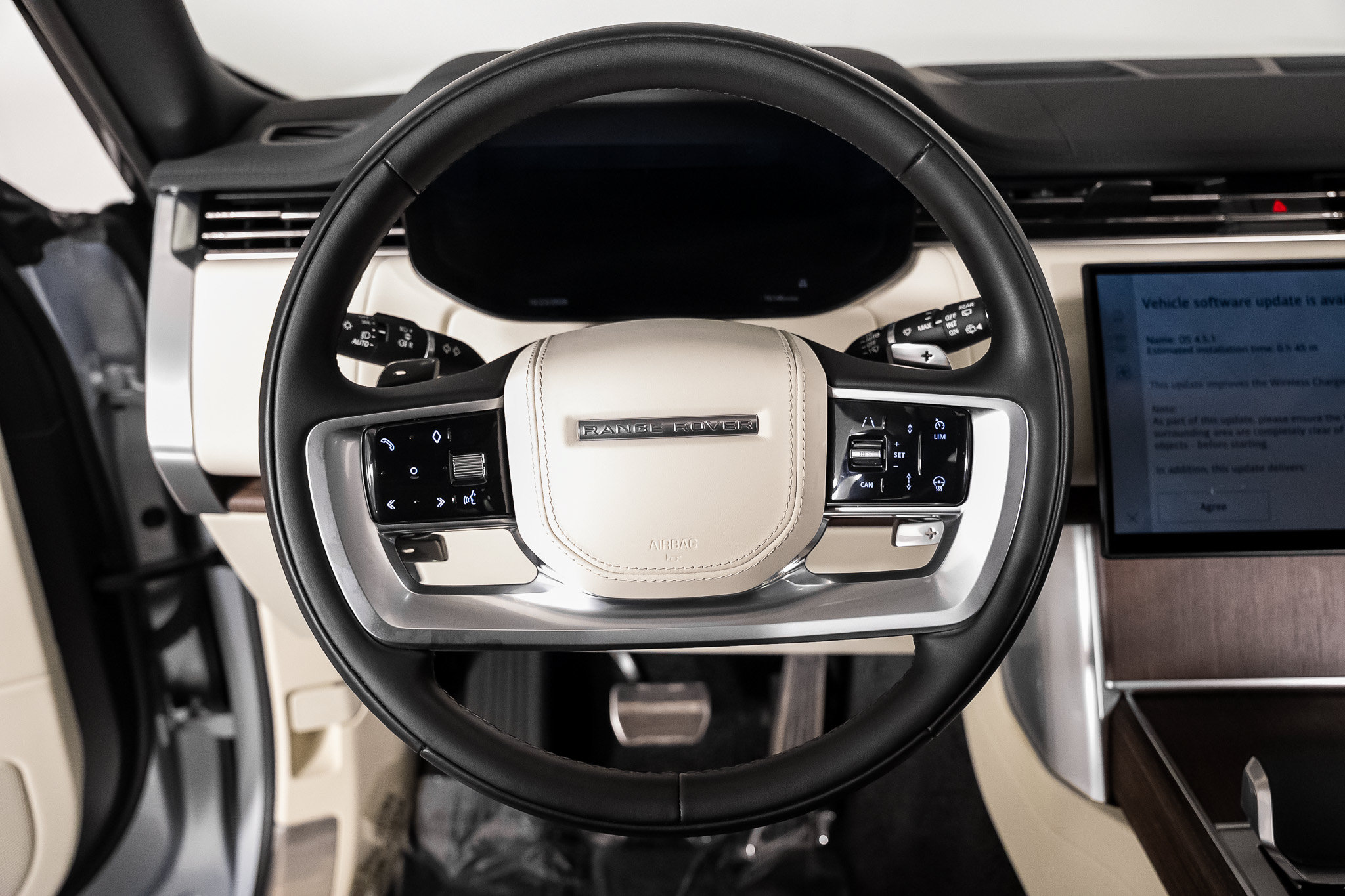 Used 2024 Land Rover Range Rover SE AWD/4WD image 39