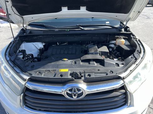 Used 2015 Toyota Highlander XLE image 29