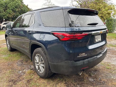 Used 2022 Chevrolet Traverse LT image 4