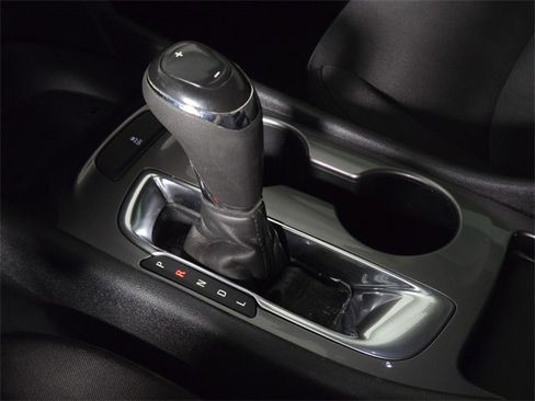 Used 2018 Chevrolet Malibu LS w/ LPO, Convenience Package 2 image 24