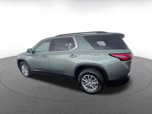 Used 2023 Chevrolet Traverse LT FWD image 10