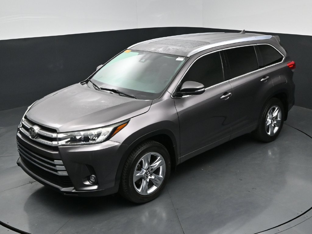 Used 2019 Toyota Highlander Limited AWD/4WD image 28