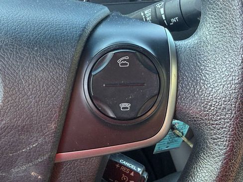 Used 2012 Toyota Camry LE image 11