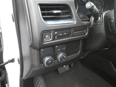 Used 2023 Chevrolet Suburban LS RWD image 13