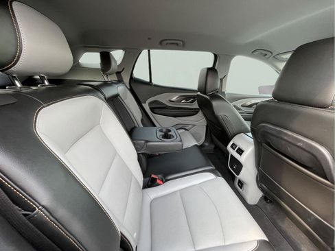 Used 2019 GMC Terrain SLT w/ Preferred Package AWD/4WD image 18