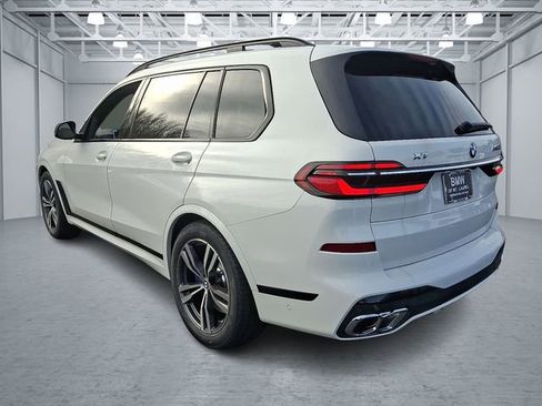 New 2026 BMW X7 M60i w/ Executive Package image 3