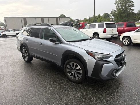 Used 2024 Subaru Outback Limited AWD/4WD image 11