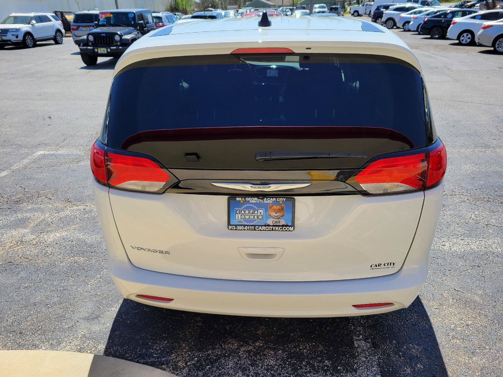 Used 2024 Chrysler Voyager LX FWD image 25