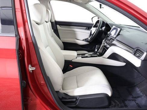 Used 2018 Honda Accord LX image 28