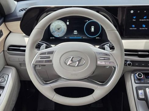 Certified 2024 Hyundai Palisade Limited FWD image 22