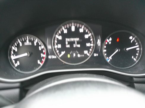 Used 2024 MAZDA MAZDA3 s image 23