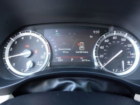 Used 2022 Toyota Highlander Limited image 17