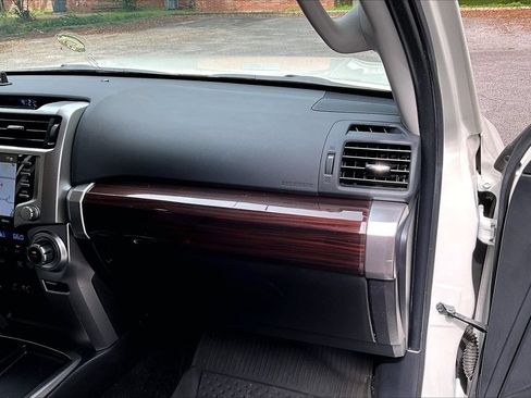 Used 2023 Toyota 4Runner Limited RWD image 22