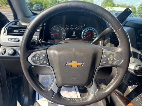 Used 2019 Chevrolet Suburban Premier w/ Premier Plus Edition AWD/4WD image 21