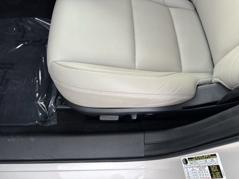 Certified 2023 MAZDA MAZDA3 s FWD image 40