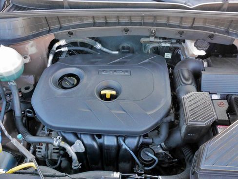 Used 2017 Hyundai Tucson SE Plus image 32