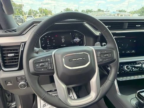 Used 2026 GMC Sierra 1500 Denali w/ Technology Package AWD/4WD image 15