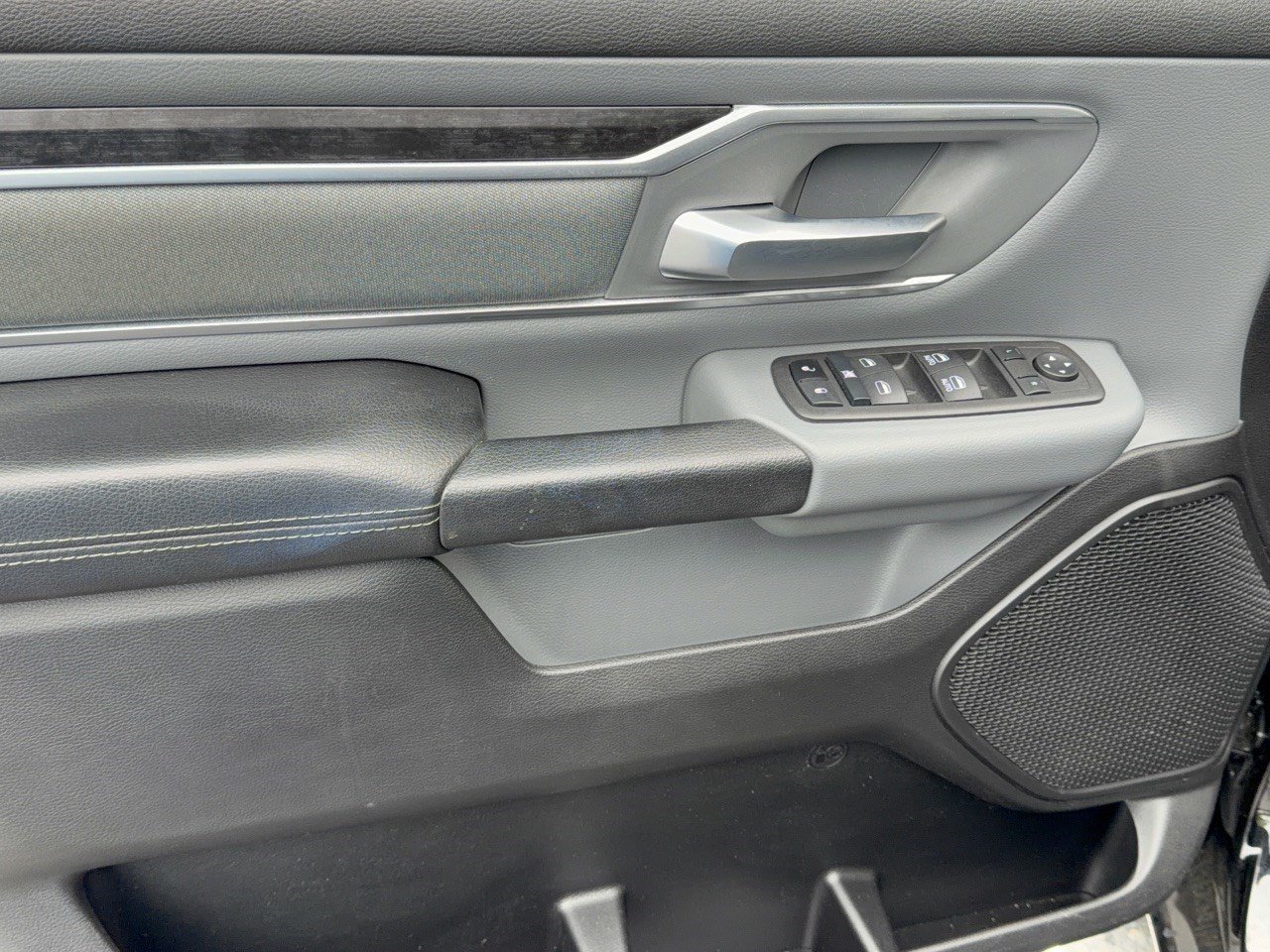 Used 2023 RAM 1500 Big Horn AWD/4WD image 14