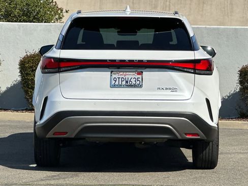 Certified 2025 Lexus RX 350h w/ Convenience Package image 8