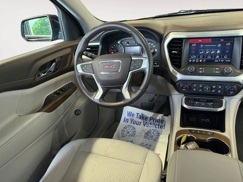 Used 2022 GMC Acadia SLE w/ LPO, Cargo Package AWD/4WD image 11