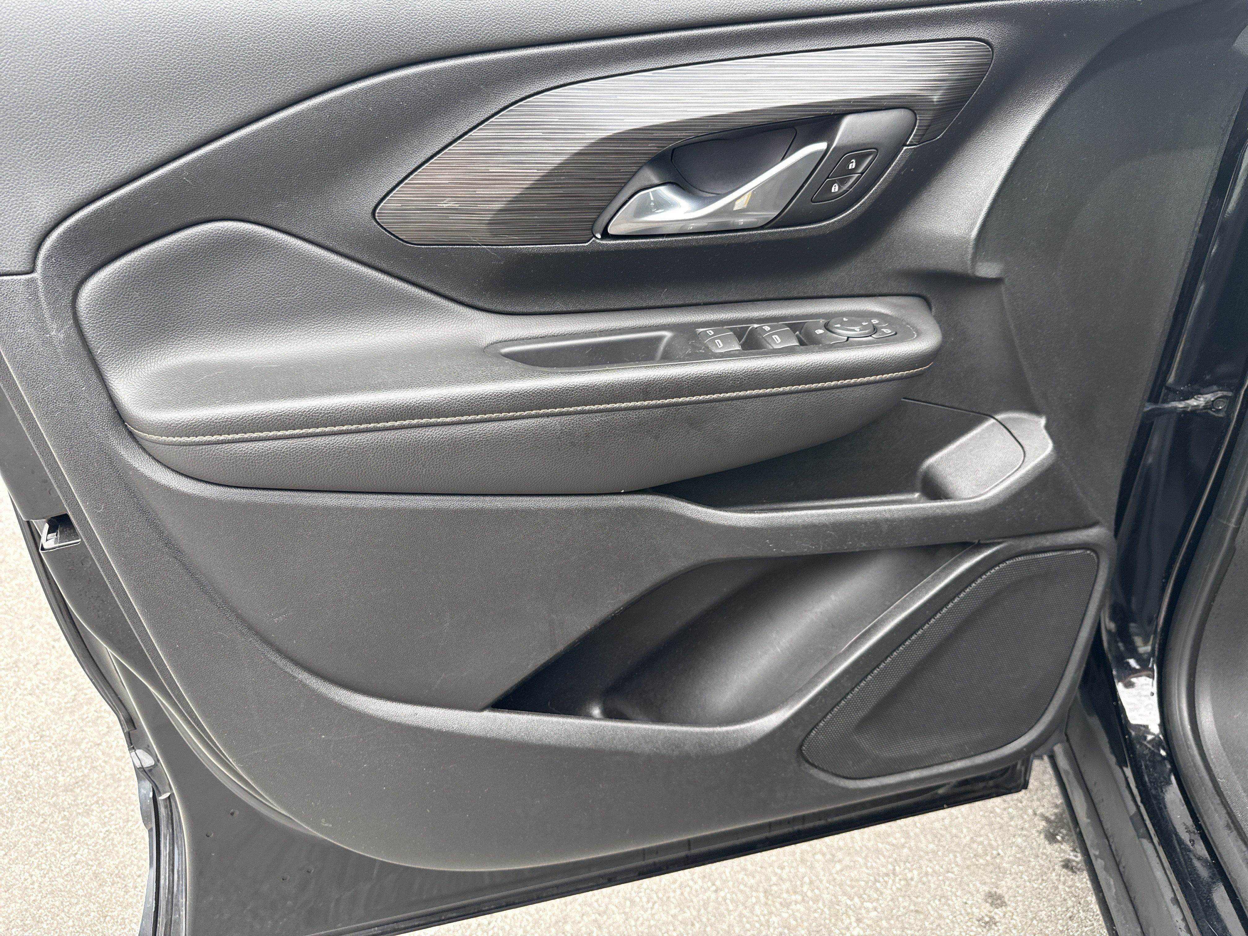 Used 2020 GMC Terrain SLT AWD/4WD image 15