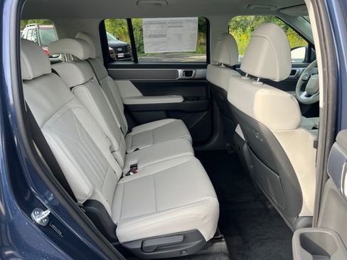 New 2026 Hyundai Santa Fe SEL image 17