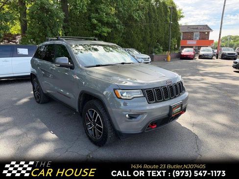 Used 2021 Jeep Grand Cherokee Trailhawk w/ Trailhawk Luxury Group AWD/4WD image 11