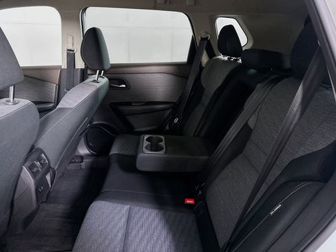 Used 2023 Nissan Rogue SV image 26