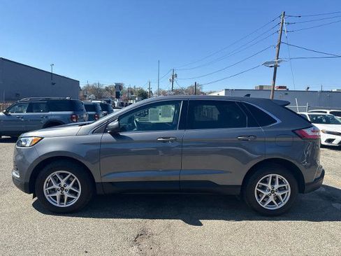 Certified 2023 Ford Edge SEL w/ Convenience Package AWD/4WD image 3