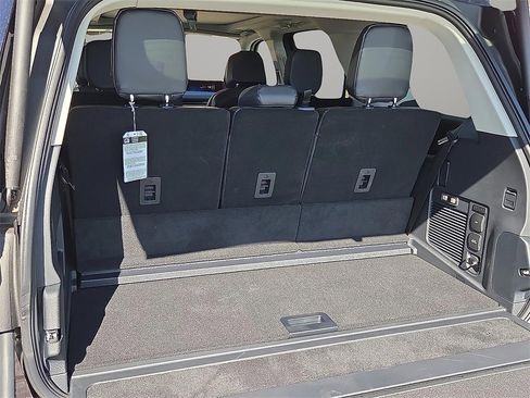 New 2025 Lincoln Navigator Reserve image 9