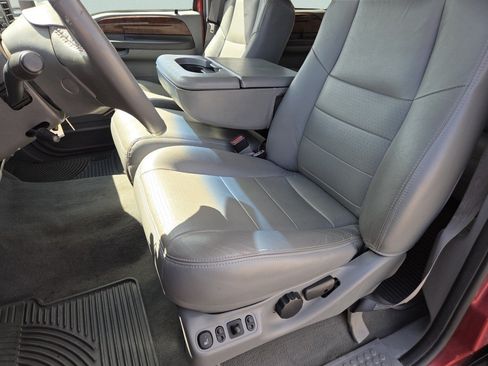 Used 2003 Ford F350 Lariat AWD/4WD image 6