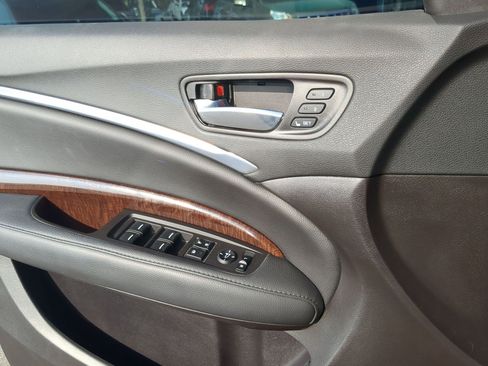 Used 2020 Acura MDX FWD image 12