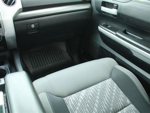 Certified 2019 Toyota Tundra SR5 image 14