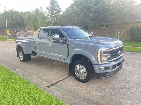 Used 2026 Ford F450 Platinum w/ Platinum Plus Package AWD/4WD image 4
