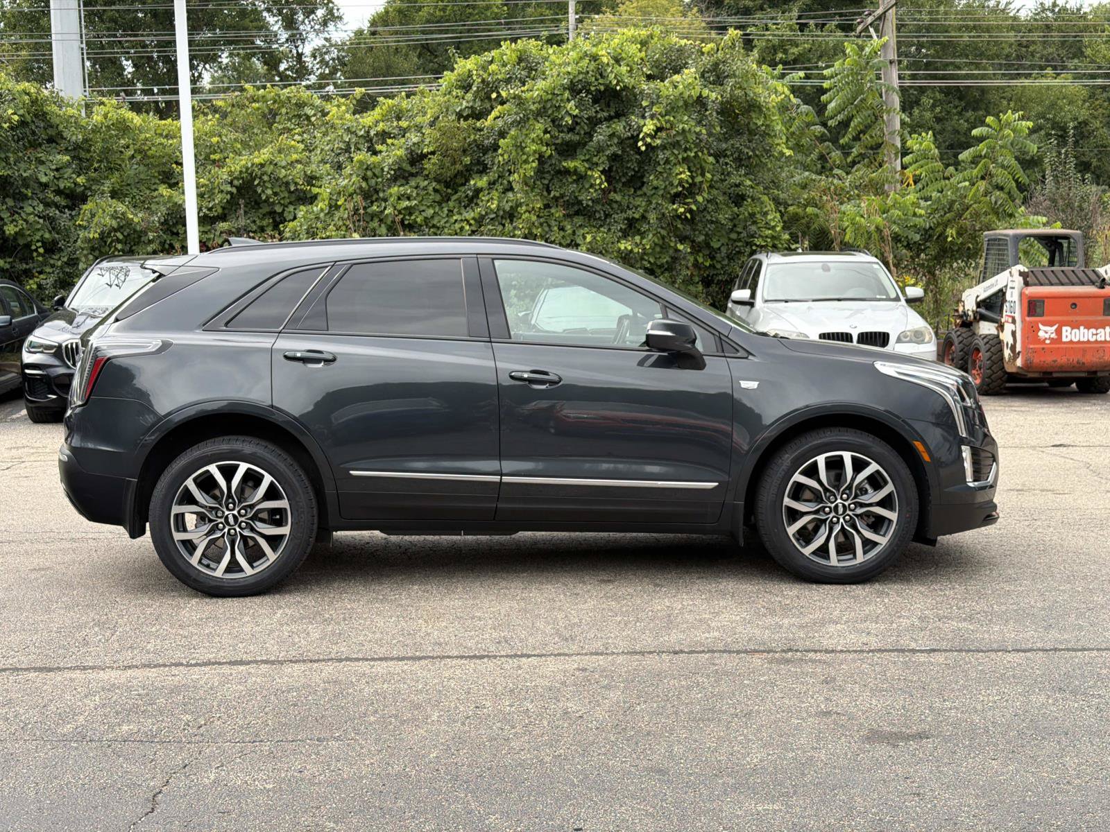 Used 2021 Cadillac XT5 Sportv w/ LPO, Floor Liner Package AWD/4WD image 4