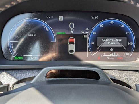Used 2024 Toyota Crown Platinum AWD/4WD image 33