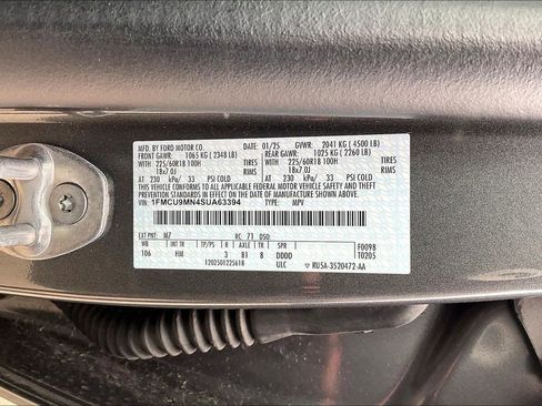 Used 2025 Ford Escape ST-Line AWD/4WD image 35