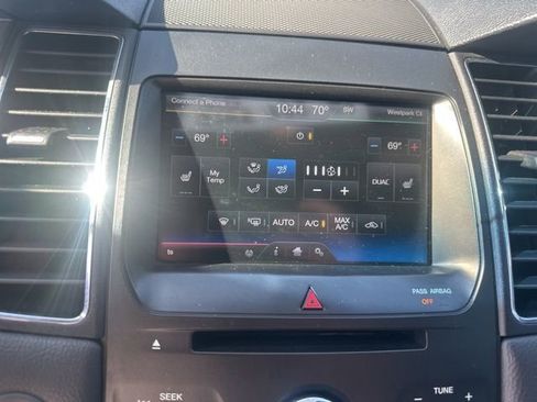 Used 2015 Ford Taurus SEL w/ Equipment Group 201A image 19