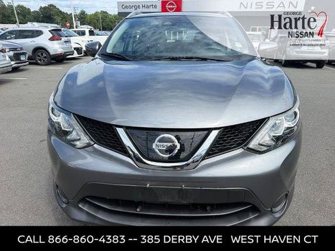 Certified 2019 Nissan Rogue Sport SV AWD/4WD image 2