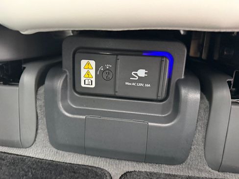 Used 2024 Hyundai Ioniq 5 Limited RWD image 43