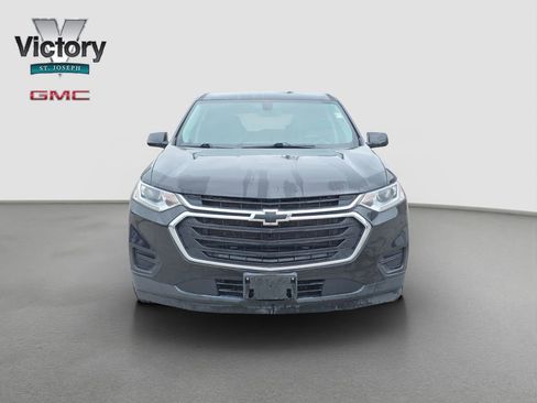 Used 2020 Chevrolet Traverse LS FWD image 2