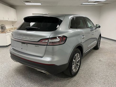Used 2020 Lincoln Nautilus Reserve image 5