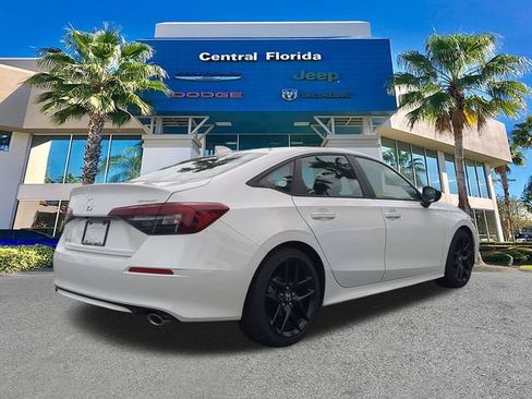 Used 2025 Honda Civic Sport image 5