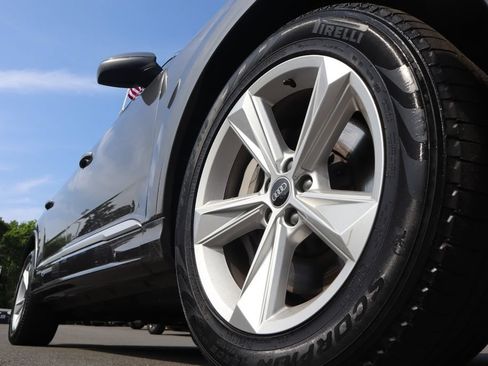 Used 2021 Audi Q7 2.0T Premium w/ Convenience Package AWD/4WD image 9