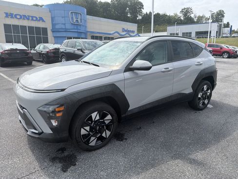 Certified 2024 Hyundai Kona SEL w/ Convenience Package AWD/4WD image 10