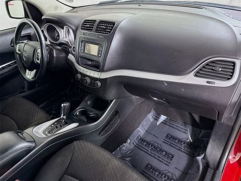 Used 2016 Dodge Journey SXT image 30