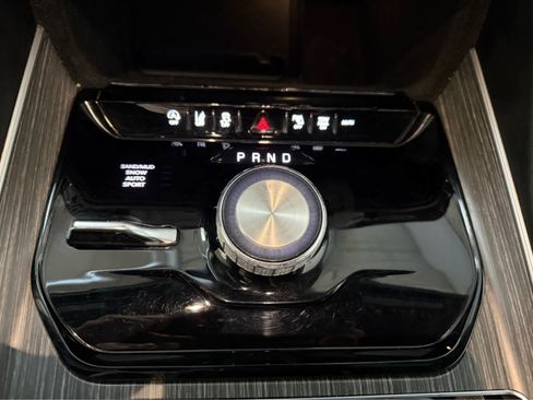 Used 2024 Jeep Wagoneer Series II image 24